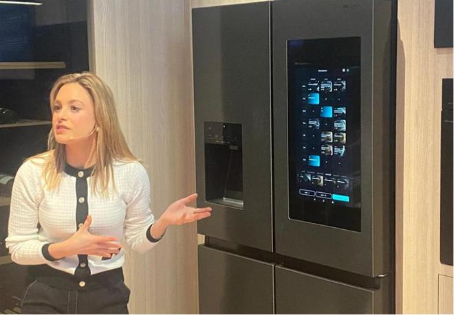 CES2025引领智能家居新潮流九游会J9海信大屏冰箱780闪耀(图7)